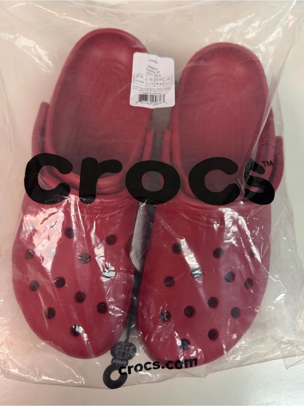 NWT Men’s Crocs Classic in Color Pepper Roomy Fit Size 13